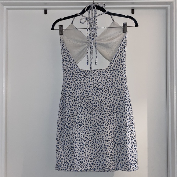 Le Lis Floral Dress - Picture 3 of 5